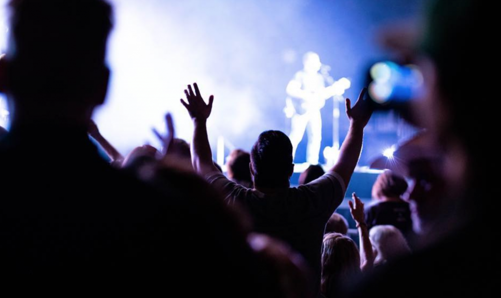 Chris Tomlin declaring God's Worship